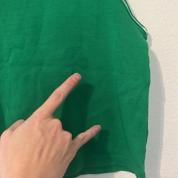 Shania Twain Man! I Feel Like A Woman Band Tank Top Medium New NWOT Green Crop - Picture 8 of 9